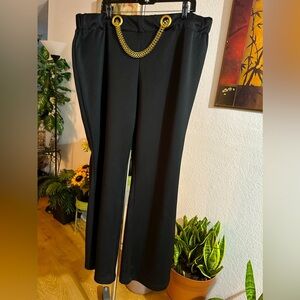 It’s chain link-embellished pants size 3X